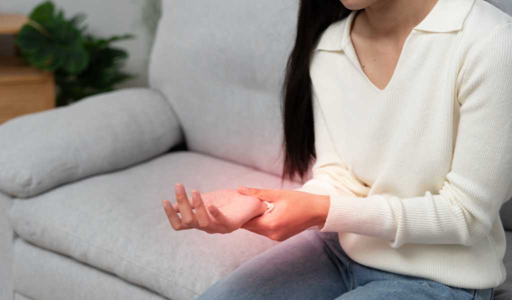 Carpal Tunnel Syndrome | Top Rated Chiropractor In South Burlington, Vt June 2, 2026 Chiropractic care for carpal tunnel wrist and nerve pain